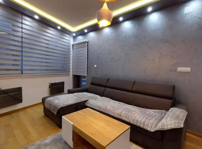 Grey 아파트 즐라티보